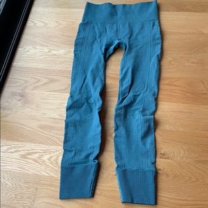 Lululemon ebb to street pants